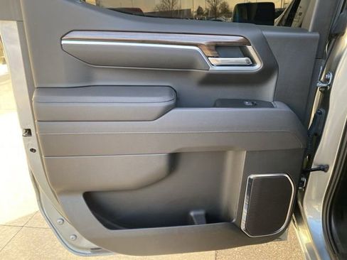 Used 2025 Chevrolet Silverado 1500 LT image 21