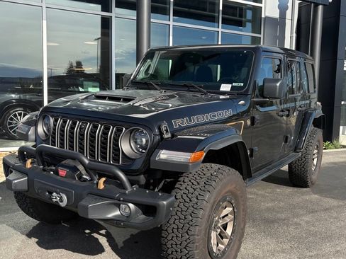Used 2024 Jeep Wrangler Unlimited Rubicon 392 AWD/4WD image 2