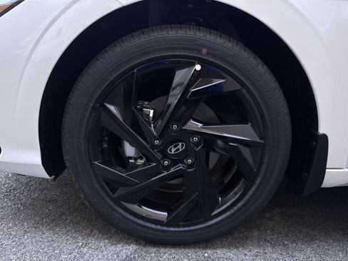 New 2026 Hyundai Elantra SEL Sport Premium FWD image 12