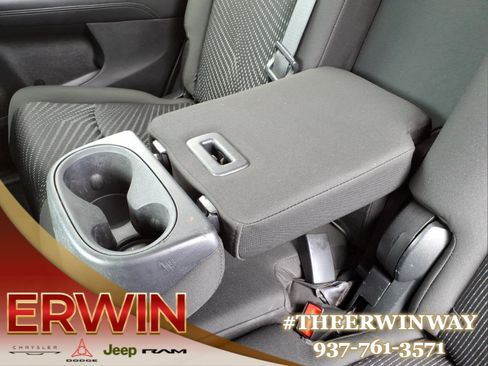 Used 2016 Dodge Journey SXT w/ Comfort/Convenience Group AWD/4WD image 24