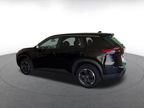 Used 2025 Nissan Rogue SV FWD image 9