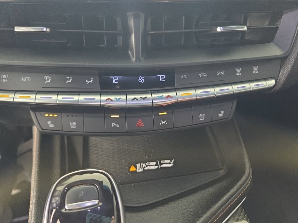 Used 2021 Cadillac CT4 V w/ Technology Package RWD image 22