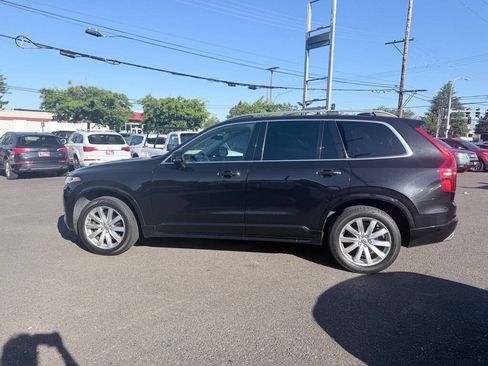 Used 2016 Volvo XC90 T6 Momentum w/ Momentum Plus Package AWD/4WD image 11