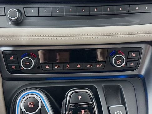 Used 2014 BMW i8 image 16