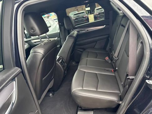 Used 2022 Cadillac XT5 Luxury AWD/4WD image 19