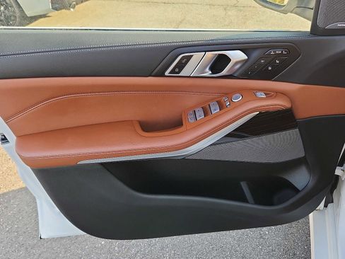 Certified 2024 BMW X7 xDrive40i w/ Executive Package image 12