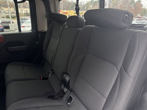 Used 2020 Jeep Gladiator Sport w/ Quick Order Package 24S image 25