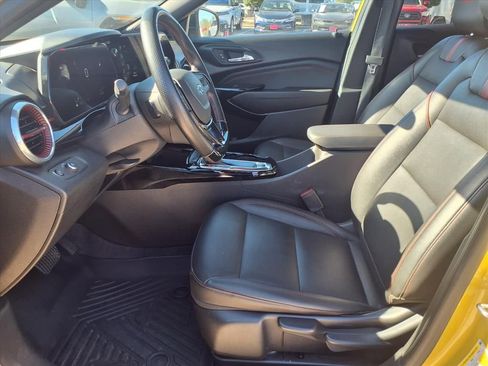 Used 2024 Chevrolet Trax RS w/ Driver Confidence Package image 13