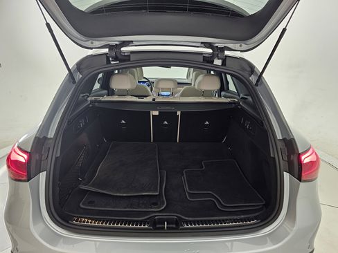 Certified 2025 Mercedes-Benz GLC 300 GLC 300 image 25