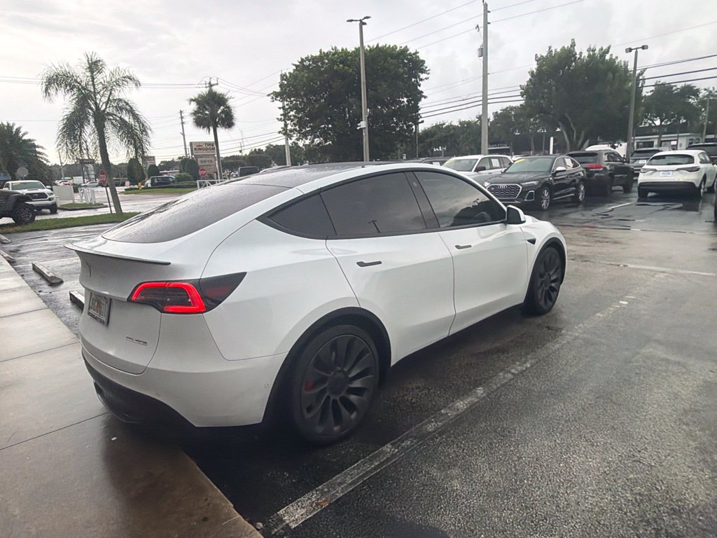 Used 2021 Tesla Model Y Performance AWD/4WD image 6