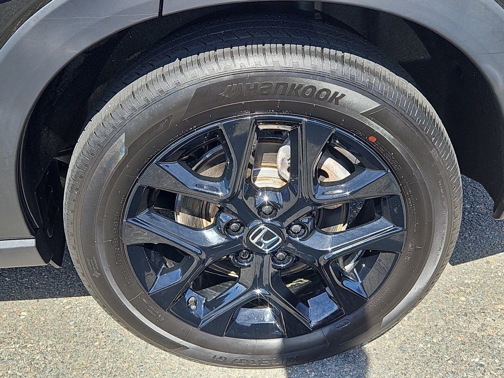 Certified 2025 Honda HR-V Sport image 8