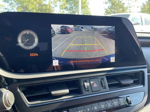 Used 2025 Lexus ES 350 w/ Premium Package FWD image 32