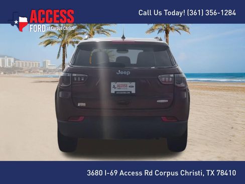 Used 2022 Jeep Compass Latitude AWD/4WD image 7