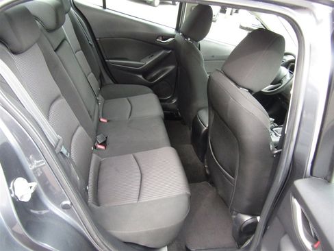 Used 2016 MAZDA MAZDA3 i Sport w/ Preferred Equipment Package image 20