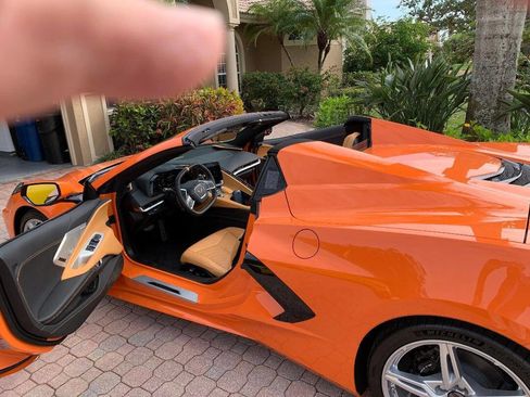 Used 2023 Chevrolet Corvette Stingray 2dr Convertible w/2LT image 15