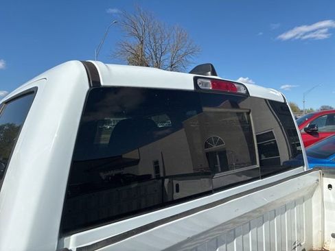 Used 2019 RAM 1500 Big Horn AWD/4WD image 15