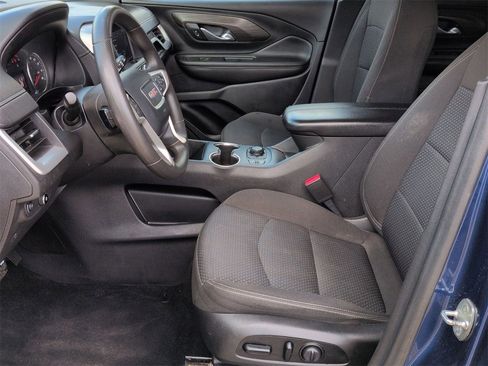 Used 2022 GMC Terrain SLE w/ Driver Convenience Package image 17