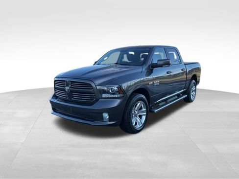 Used 2017 RAM 1500 Sport image 3