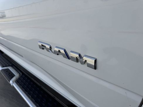 Used 2024 RAM 2500 Big Horn image 32