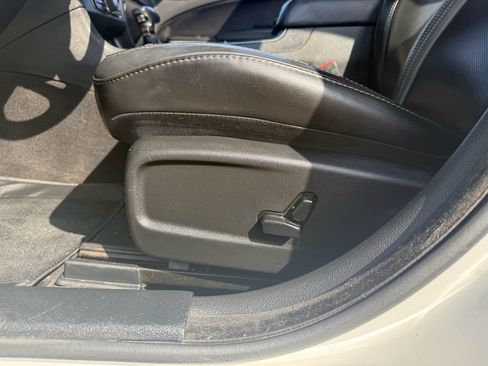 Used 2019 Dodge Charger SXT w/ Leather Interior Group RWD image 20