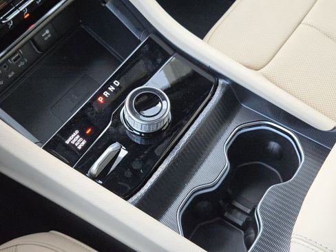 New 2025 Jeep Grand Cherokee L Limited w/ Luxury Tech Group II image 17