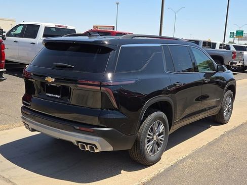 New 2026 Chevrolet Traverse LT FWD image 4