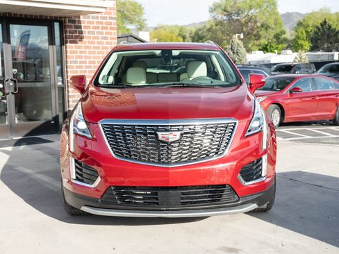 Used 2021 Cadillac XT5 Premium Luxury AWD/4WD image 2