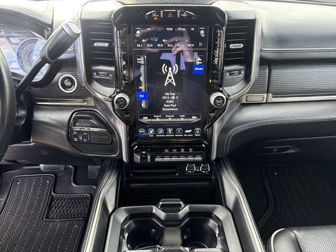 Used 2020 RAM 2500 Limited image 18