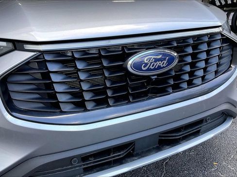 Used 2024 Ford Escape Platinum AWD/4WD image 26