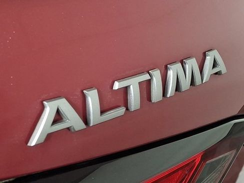 Used 2023 Nissan Altima 2.5 SR FWD image 29