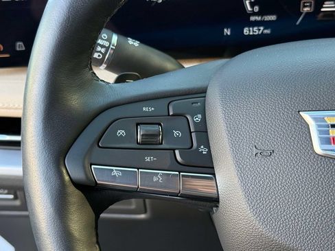 Used 2025 Cadillac XT4 Premium Luxury FWD image 35