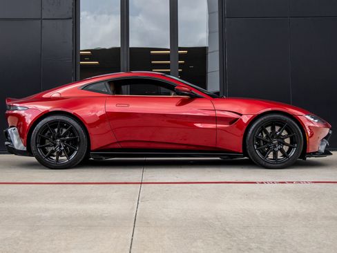 Used 2020 Aston Martin V8 Vantage Coupe RWD image 10