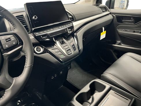 Used 2026 Honda Odyssey Touring image 19