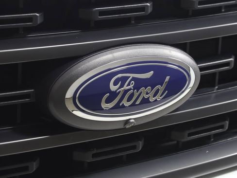 Used 2023 Ford F150 XLT w/ Equipment Group 302A High image 16