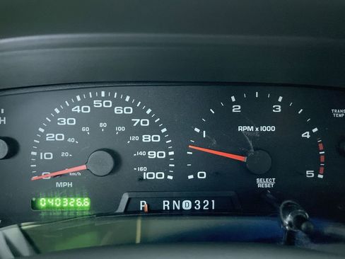 Used 2004 Ford F250 XL image 19