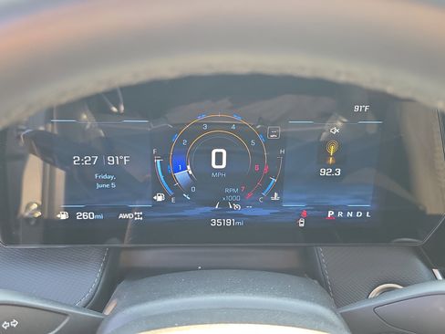 Used 2025 Chevrolet Equinox LT AWD/4WD image 26