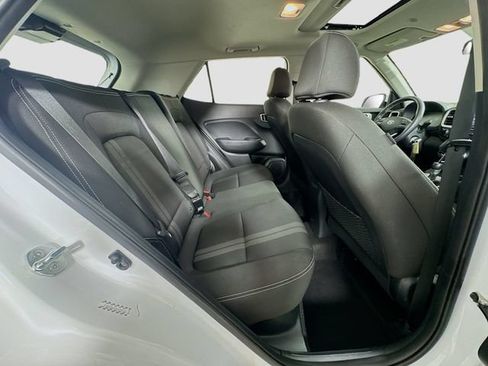 Used 2023 Hyundai Venue SEL w/ Cargo Package FWD image 29