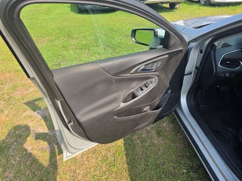 Used 2019 Chevrolet Malibu LT w/ Driver Confidence Package II FWD image 15