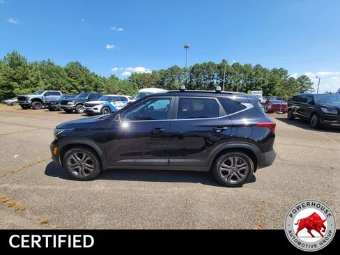 Used 2023 Kia Seltos S FWD image 2