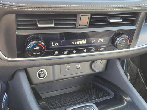 Used 2023 Nissan Rogue SV FWD image 21