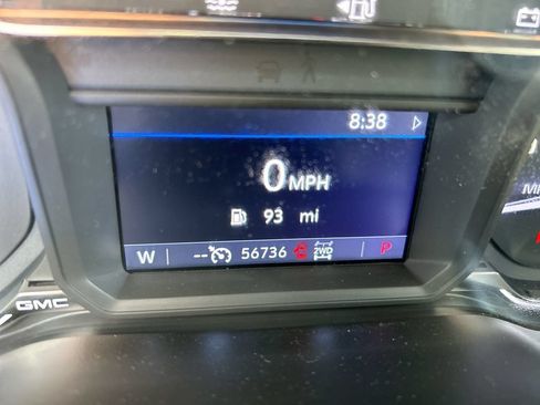 Used 2019 GMC Sierra 1500 SLE w/ SLE Value Package AWD/4WD image 12