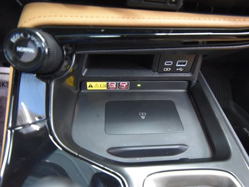 Used 2022 Lexus NX 250 AWD image 19
