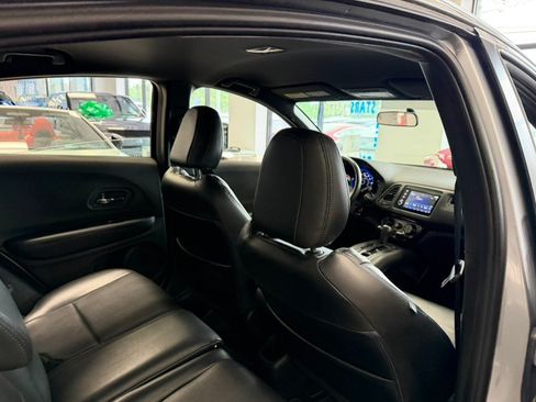 Used 2019 Honda HR-V Sport image 33