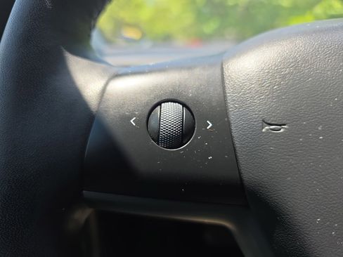 Used 2022 Tesla Model 3 RWD image 33