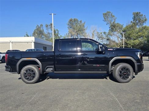New 2026 GMC Sierra 2500 AT4 w/ AT4 Premium Plus Package image 3
