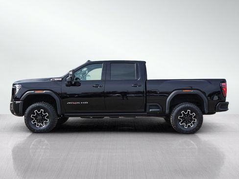 Used 2024 GMC Sierra 2500 AT4X AWD/4WD image 2