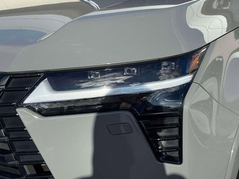 Certified 2024 Lexus GX 550 w/ Cold Area Package AWD/4WD image 10