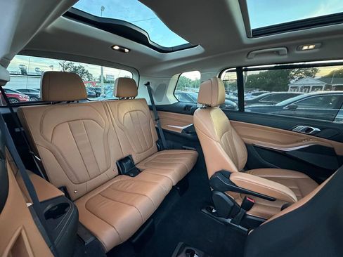 Used 2020 BMW X7 xDrive40i w/ Premium Package AWD/4WD image 40