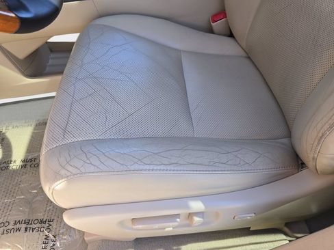 Used 2010 Lexus RX 350 AWD w/ Premium Pkg image 32