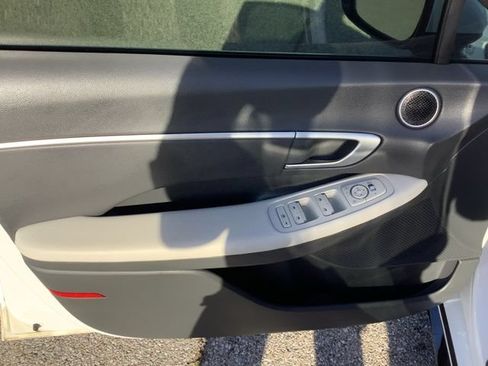 Certified 2025 Hyundai Sonata SEL AWD/4WD image 11